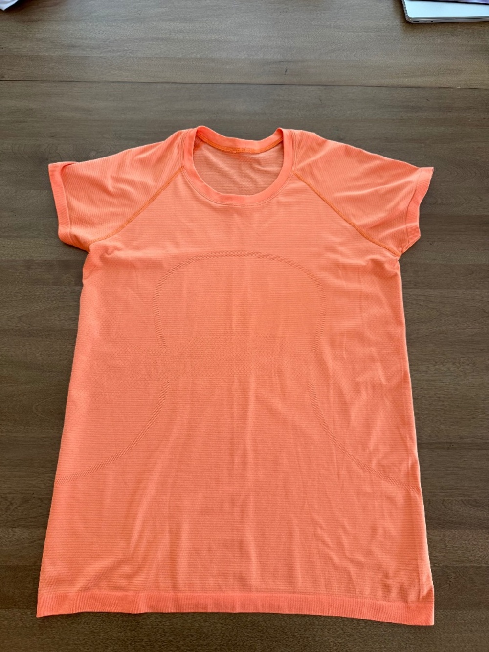 Lululemon Swiftly Tech Short-Sleeve Shirt 2.0 *Hip Length*